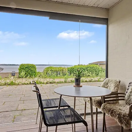 Dom wakacyjny Laila - 50m From The Sea By Interhome Middelfart